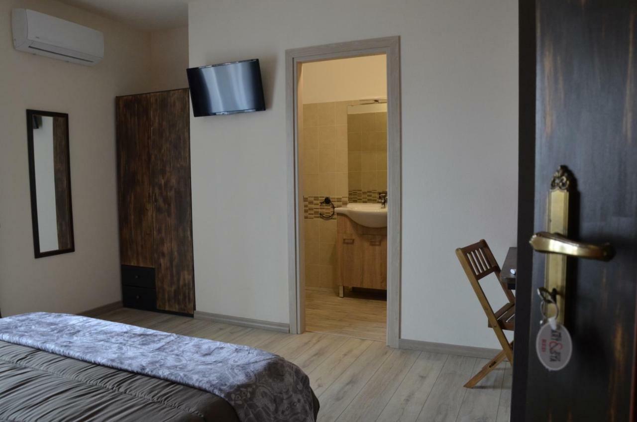 Artista B&B Càbras Eksteriør billede